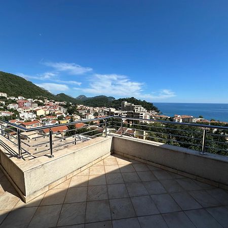Best View Apartment Petrovac Bagian luar foto