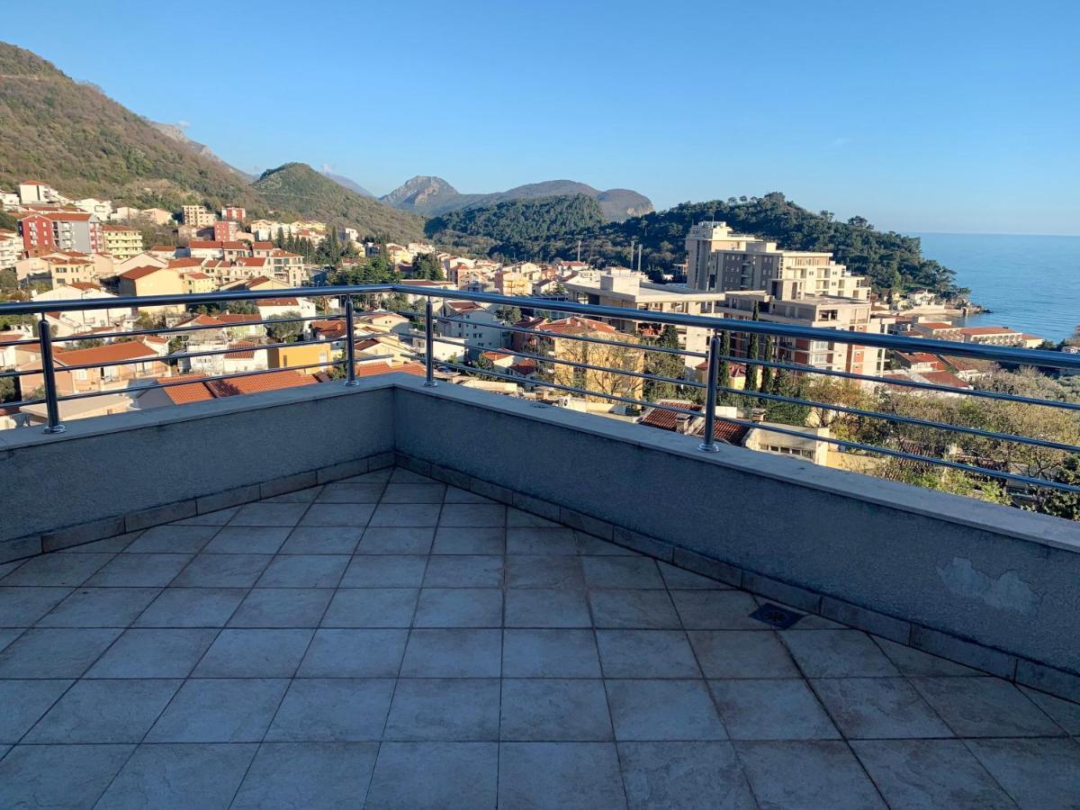 Best View Apartment Petrovac Bagian luar foto