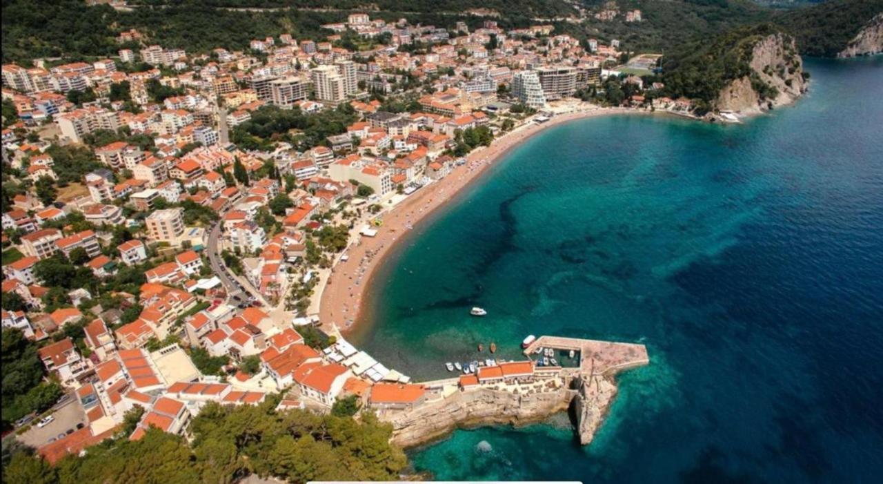 Best View Apartment Petrovac Bagian luar foto